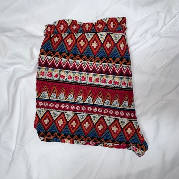 Multicolor Drawstring Cotton Shorts - Picture 2 of 4